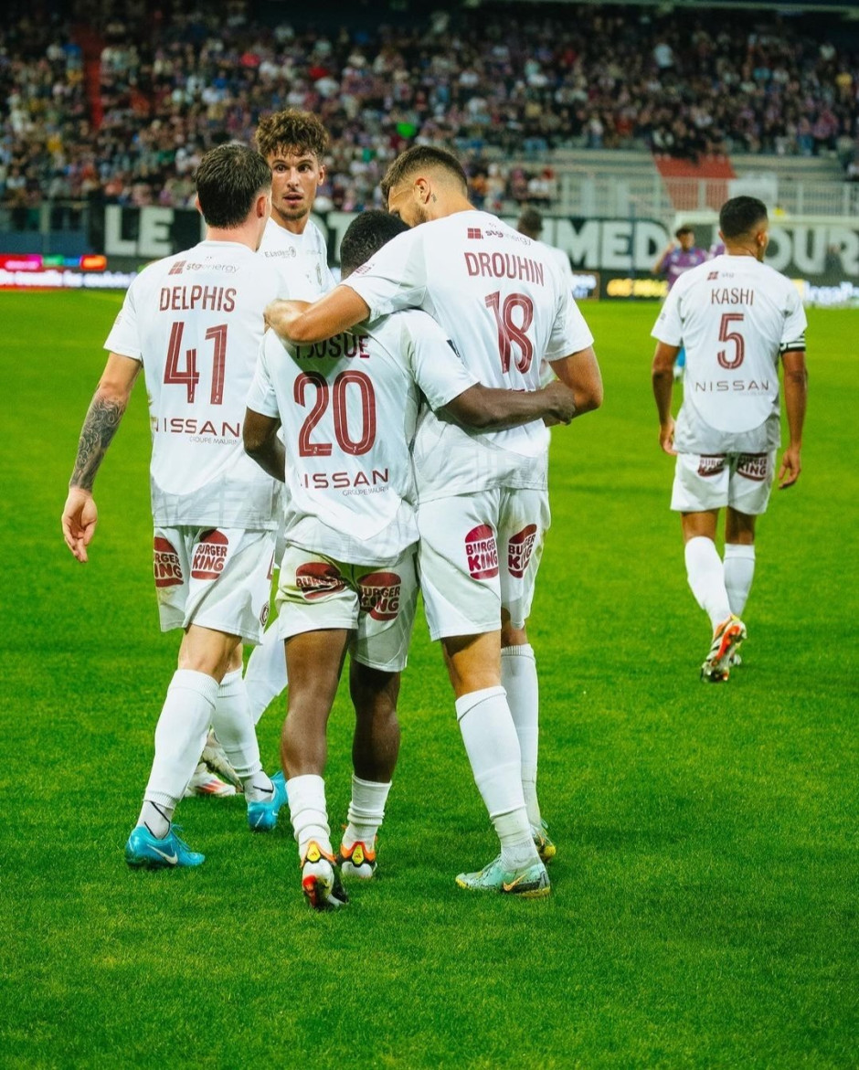 九游官网-亚眠主场失利，形势岌岌可危